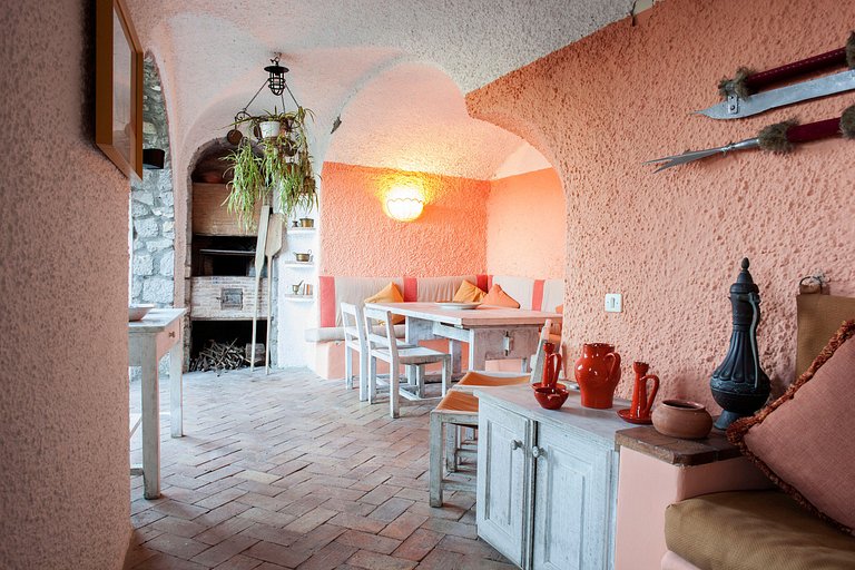 Cam018 - Una Villa con Vistas Impresionantes en Capri