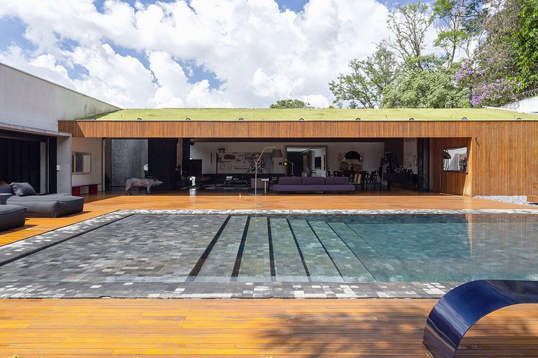 Sao028 - Modern villa in Morumbi