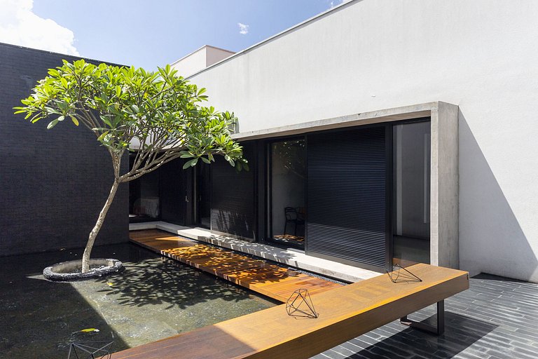 Sao028 - Modern villa in Morumbi