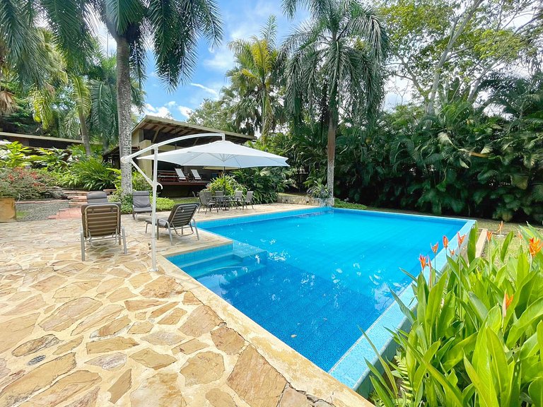 Anp063 - Acolhedora casa de 4 quartos em Mesa de Yeguas