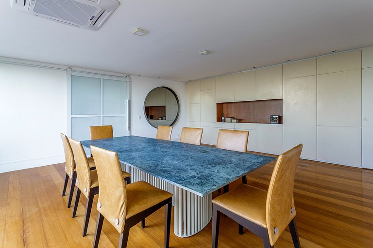 Rio106 - Mansão com vista incrível para o mar em São Conrado