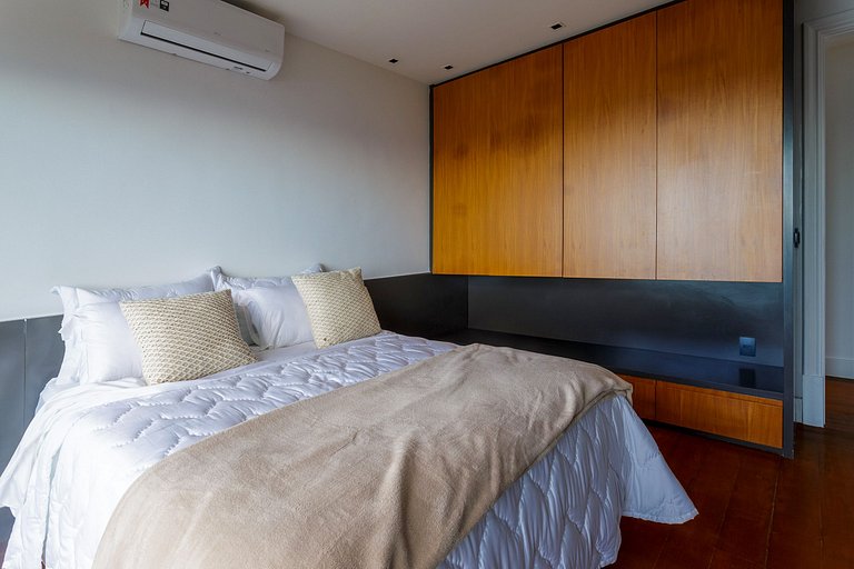 Rio106 - Mansão com vista incrível para o mar em São Conrado