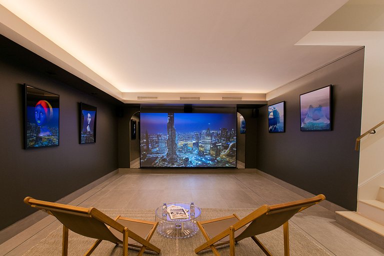Par003 - An Exceptional Parisian Experience