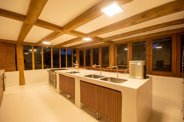 Bah048 - Villa de lujo, rusticidad y modernidad