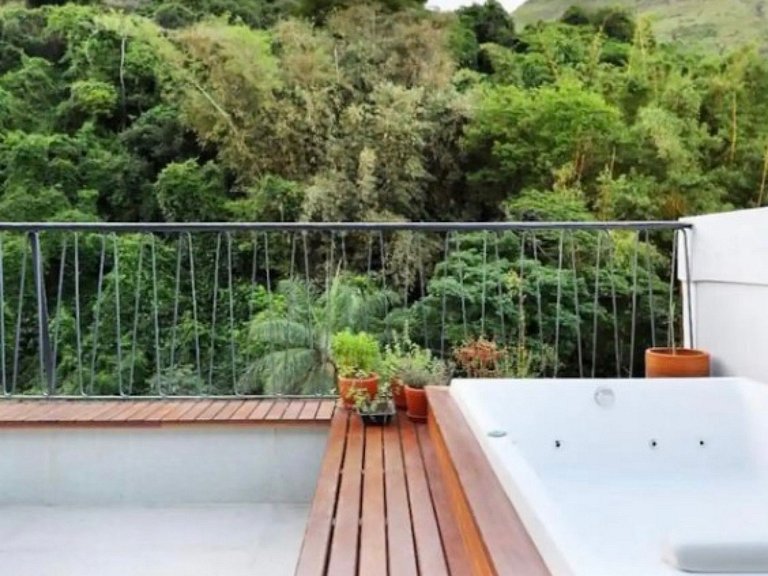 Rio298 - Charming penthouse in Copacabana