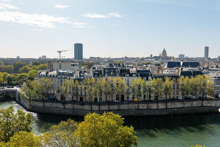 Par004 - 2000m2 penthouse for events in Paris