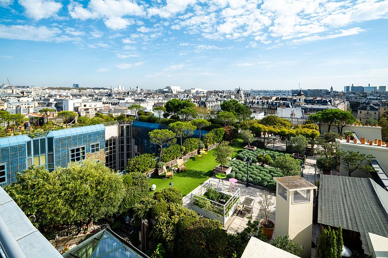 Par004 - 2000m2 penthouse for events in Paris