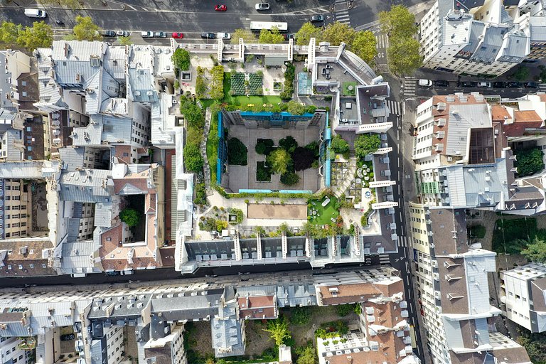 Par004 - 2000m2 penthouse for events in Paris