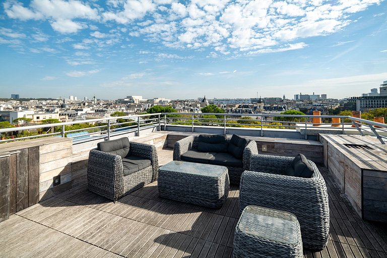Par004 - 2000m2 penthouse for events in Paris