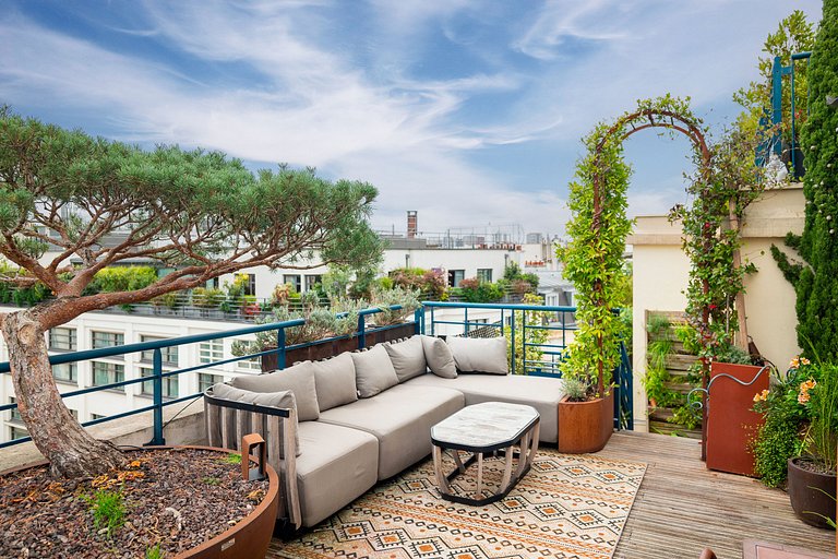 Par079 - Luxury one bedroom penthouse in Invalides