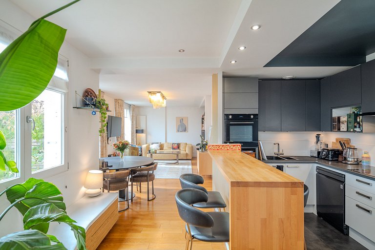 Par079 - Luxury one bedroom penthouse in Invalides