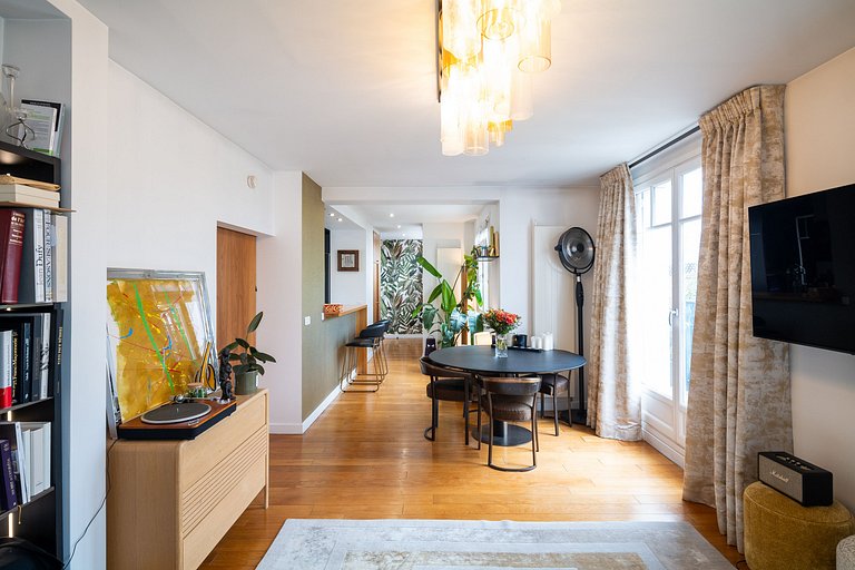 Par079 - Luxury one bedroom penthouse in Invalides