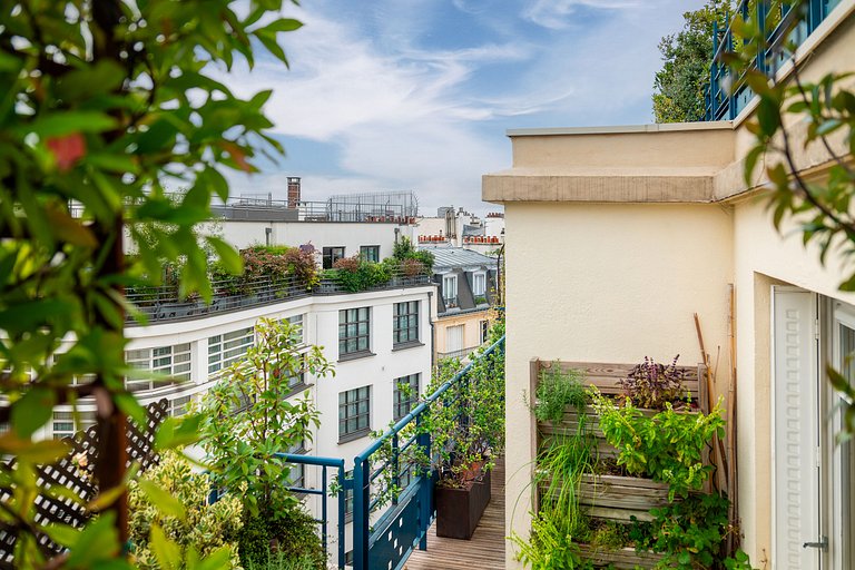 Par079 - Luxury one bedroom penthouse in Invalides