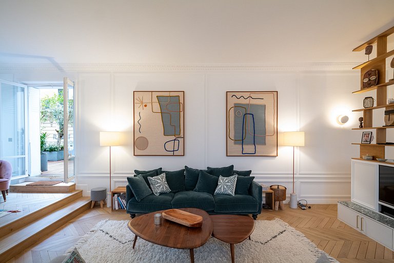 Par032 - Luxury apartment with terrace in Paris 17