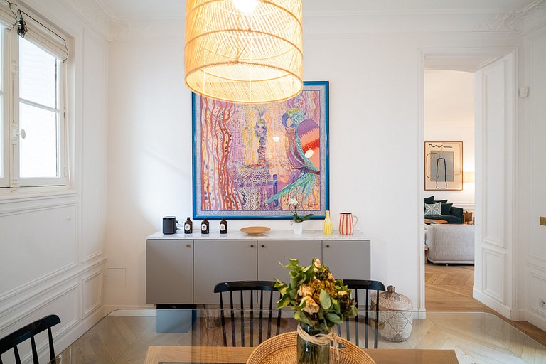 Par032 - Luxury apartment with terrace in Paris 17