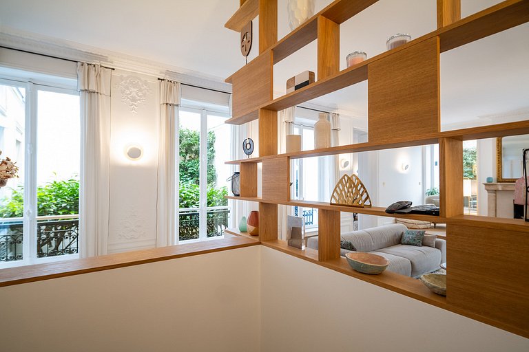 Par032 - Luxury apartment with terrace in Paris 17