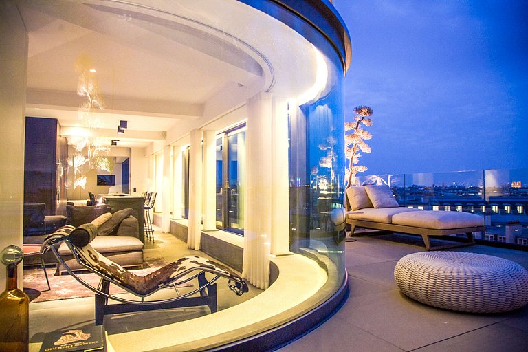 Par006 - Unique penthouse in Paris for rent