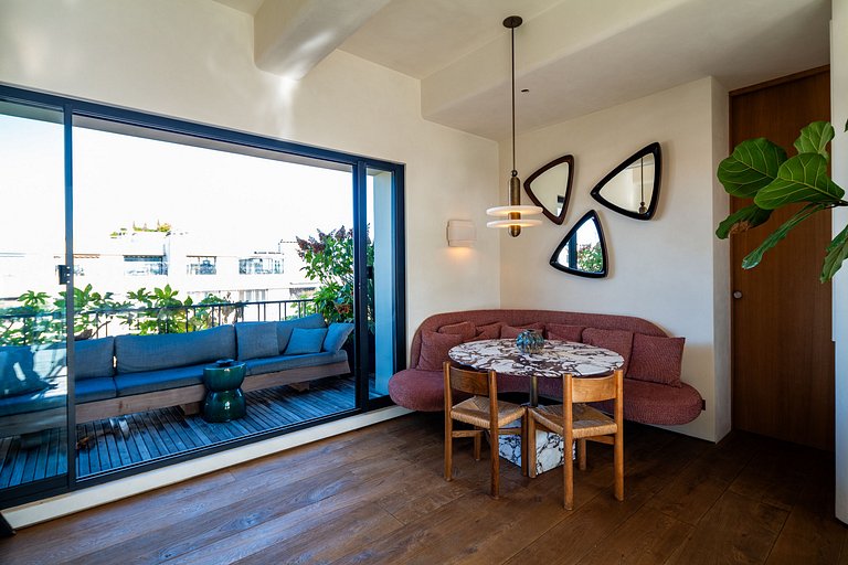 Par017 - Breathtaking penthouse in Paris
