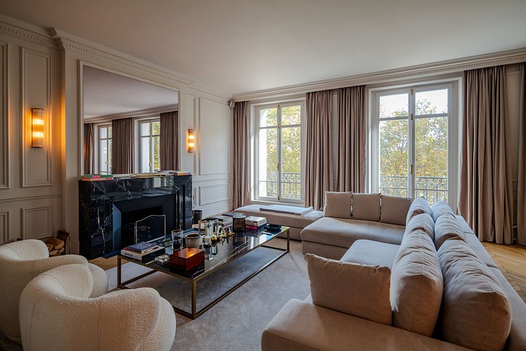 Par020 - Appartement de prestige front de Seine