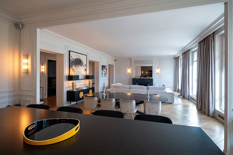 Par020 - Appartement de prestige front de Seine