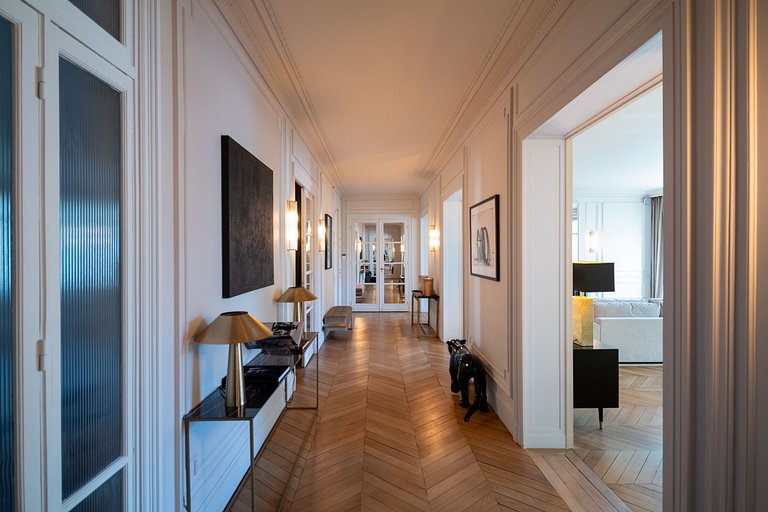 Par020 - Appartement de prestige front de Seine