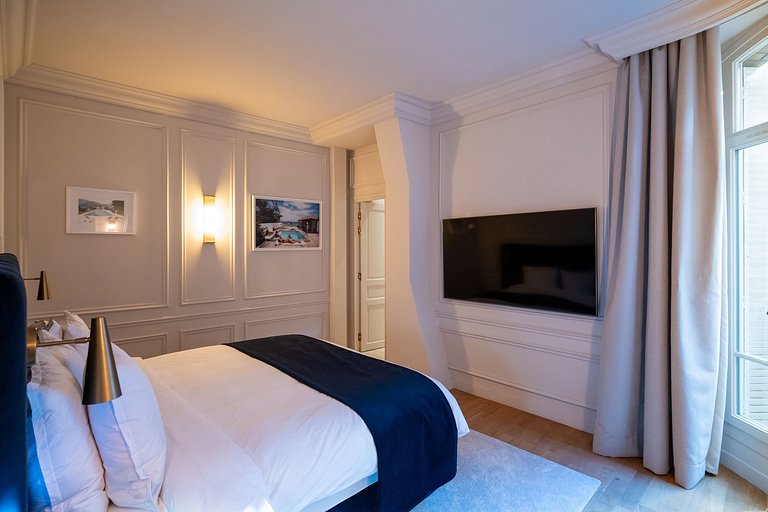 Par020 - Appartement de prestige front de Seine