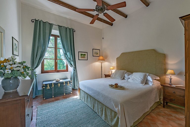 Tus006 - Villa in the wine region in Tuscany