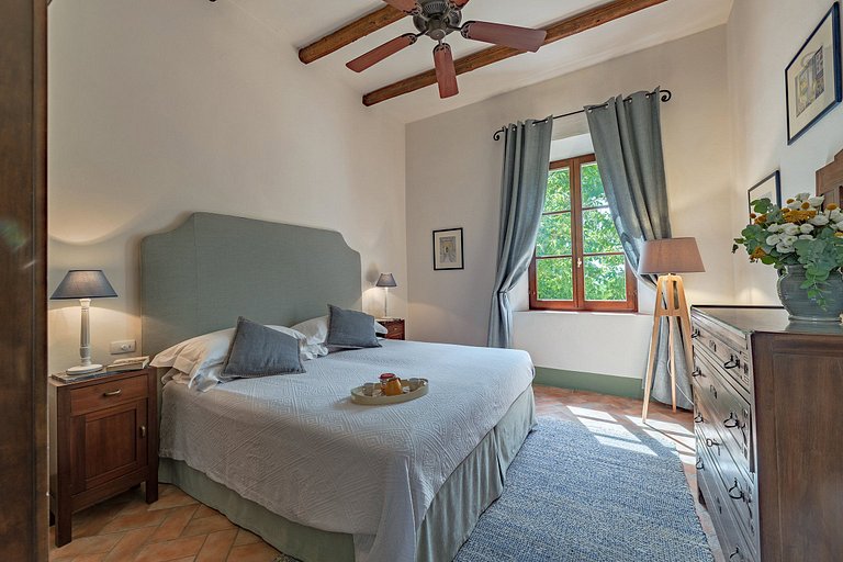 Tus006 - Villa in the wine region in Tuscany