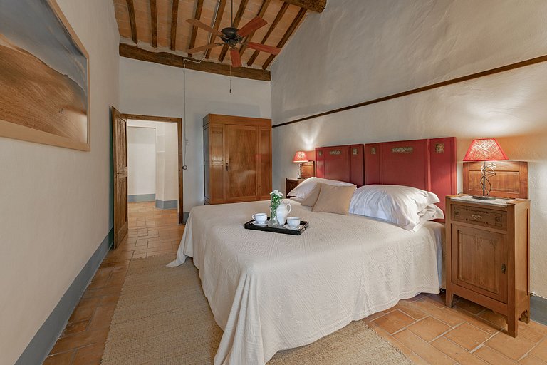 Tus006 - Villa in the wine region in Tuscany