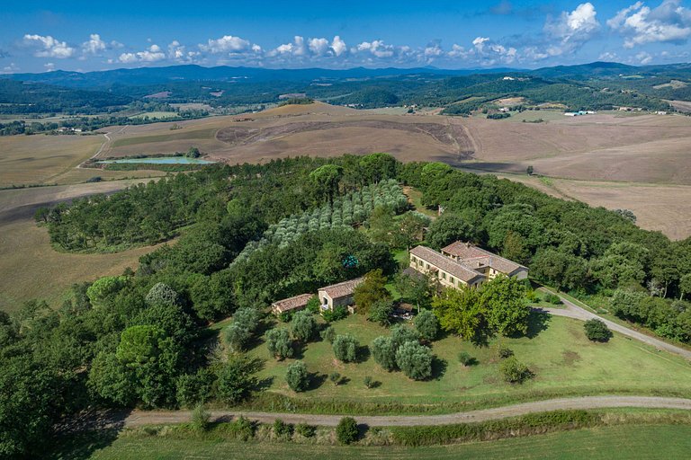 Tus006 - Villa in the wine region in Tuscany