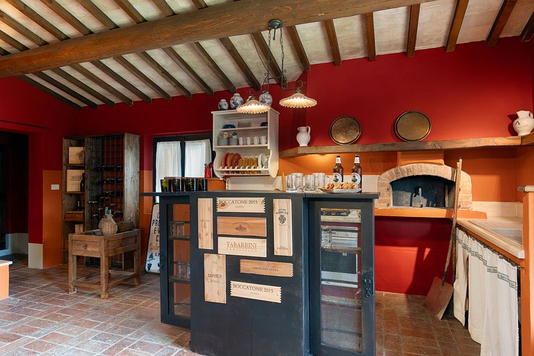 Tus013 - Traditional villa absorbed in nature, Tuscany