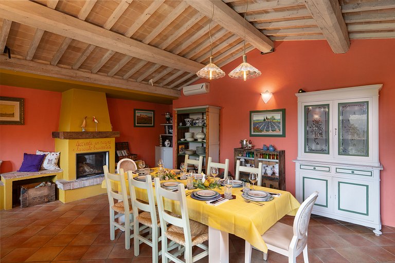 Tus013 - Villa tradicional na metade da natureza, Toscana