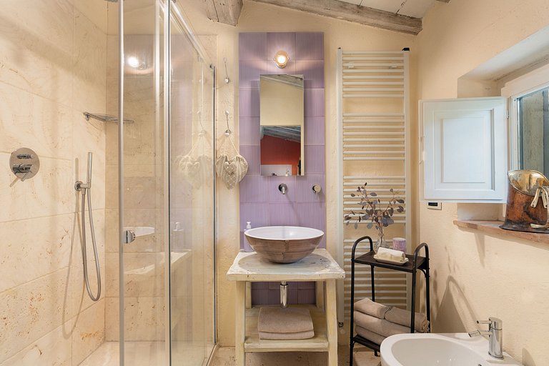 Tus013 - Villa tradicional na metade da natureza, Toscana