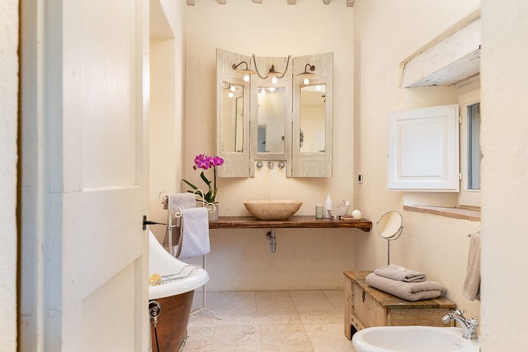 Tus013 - Villa tradicional na metade da natureza, Toscana