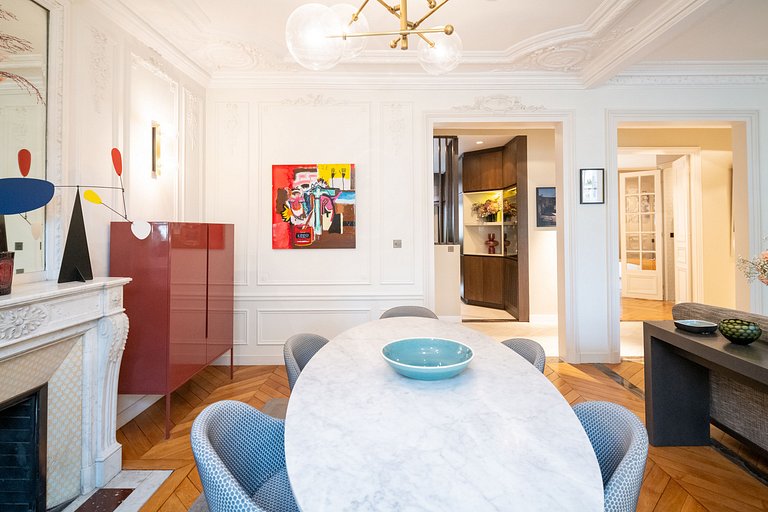 Par098 - Luxury 2 bedroom apartment in Paris