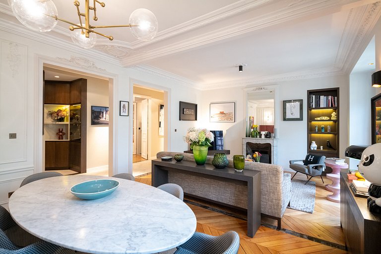 Par098 - Luxury 2 bedroom apartment in Paris
