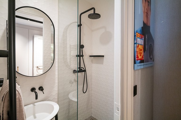 Par098 - Luxury 2 bedroom apartment in Paris