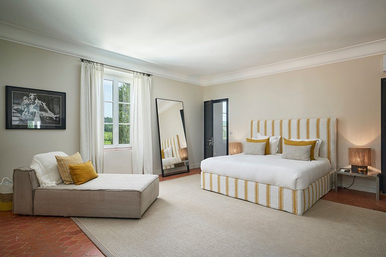 Azu002 - A 19th century villa next to Saint-Tropez