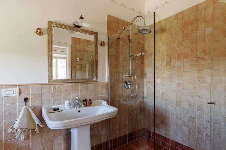 Tus007 - A beautiful 18th-century villa next to Lucca