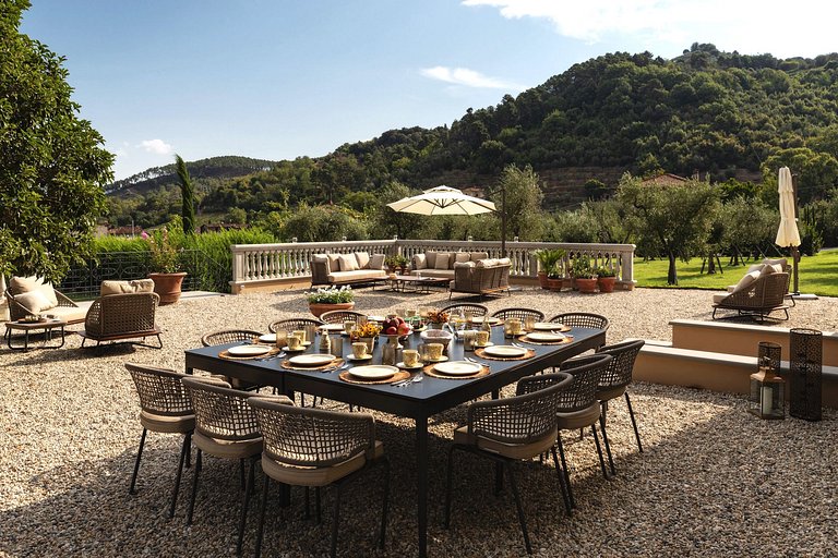 Tus022 - A beautiful 18th-century villa next to Lucca