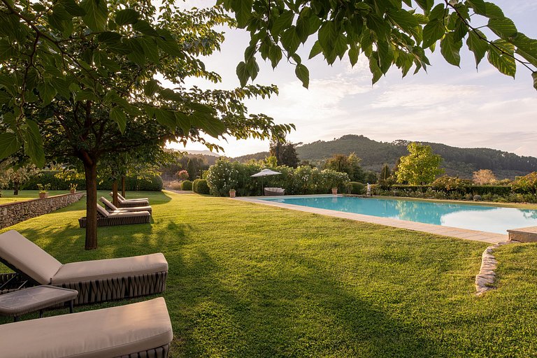 Tus022 - A beautiful 18th-century villa next to Lucca
