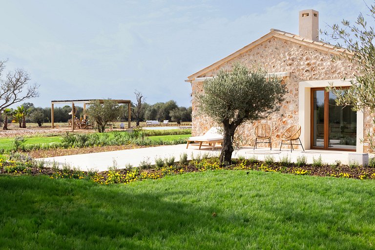 Mal015 - Luxury Villa in the Southeast of Mallorca