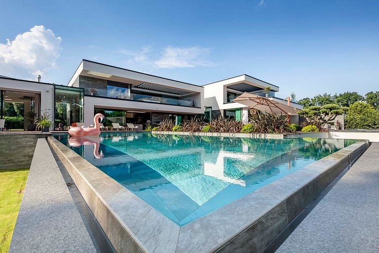Gen002 - Vila Luxuosa a 20 Minutos de Genebra