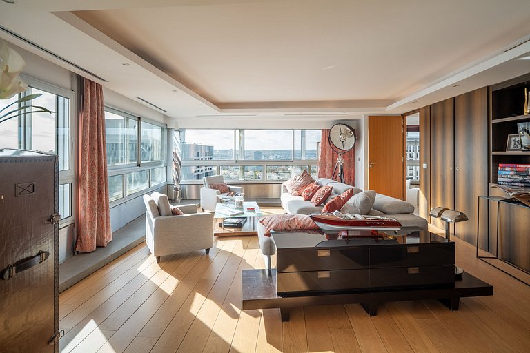 Par090 - Penthouse nid d'aigle à Paris 15