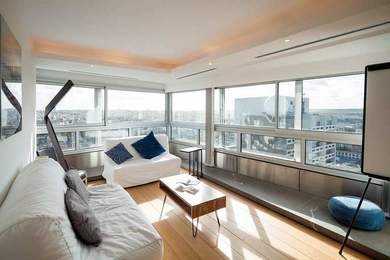 Par090 - Penthouse nid d'aigle à Paris 15