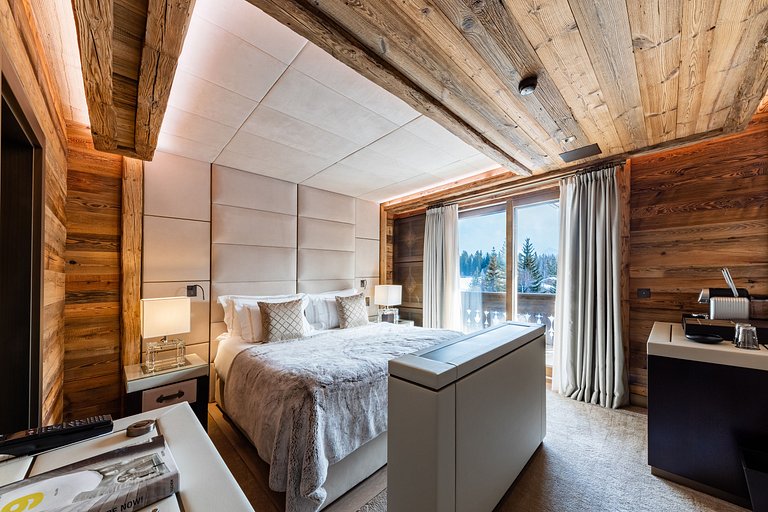 Alp004 - Upscale Chalet in Crans-Montana