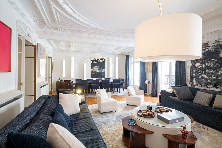 Par097 - Spacious luxury apartment in Paris 8