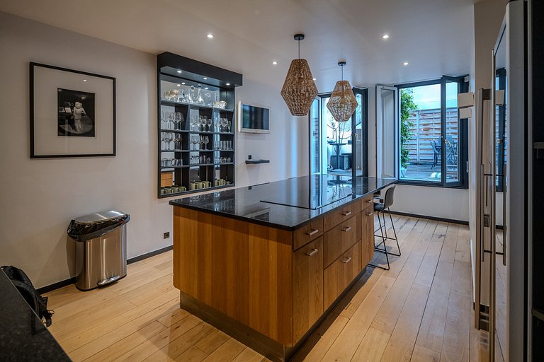Par052 - Sublime townhouse in Auteuil District.