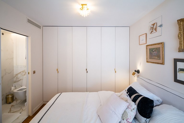 Par039 - Beau loft dans immeuble Art Déco
