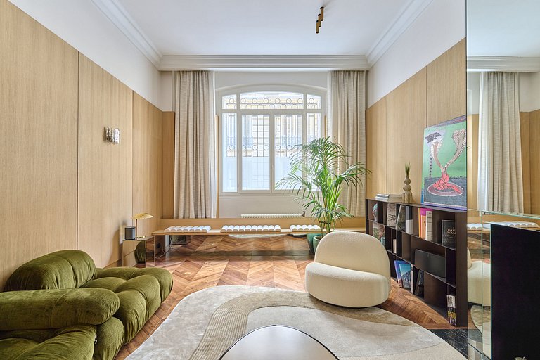 Par038 - Luxury duplex apartment in Paris 16